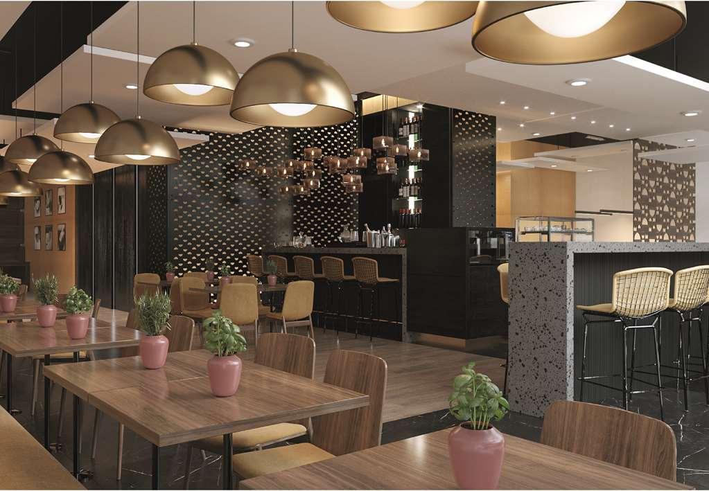 Отель Hampton By Hilton Quito La Carolina Park Интерьер фото